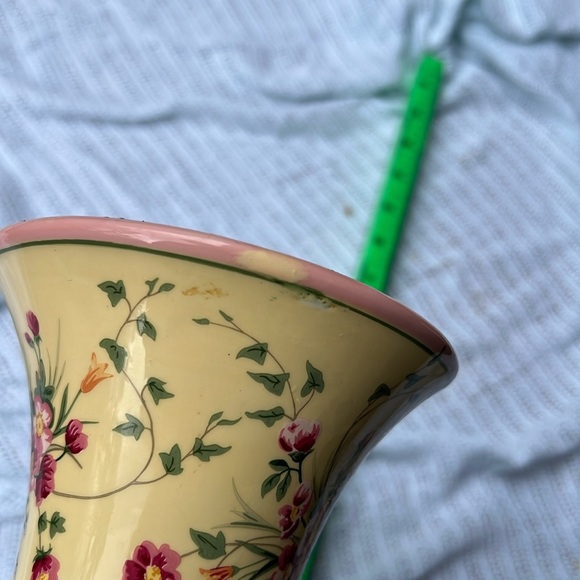 Vintage Laura Ashley Home FTD ceramic vase - Picture 6 of 7